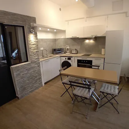 11 Rue Vauban * אנטיב