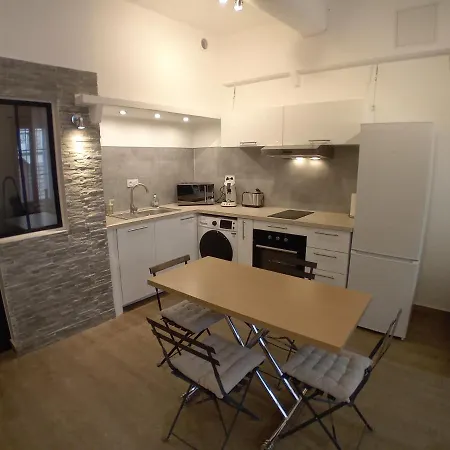 11 Rue Vauban * Antibes