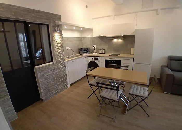 11 Rue Vauban * Antibes