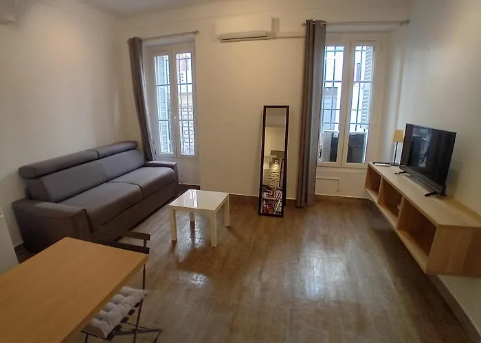 Apartment 11 Rue Vauban *